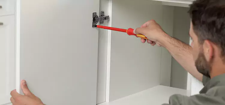 Screen Door Hinge Repair Thousand Oaks